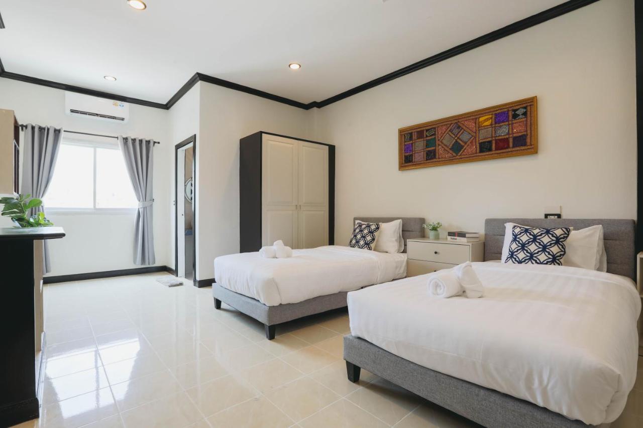 Wink City 2 Patong Center close to the Beach - 2