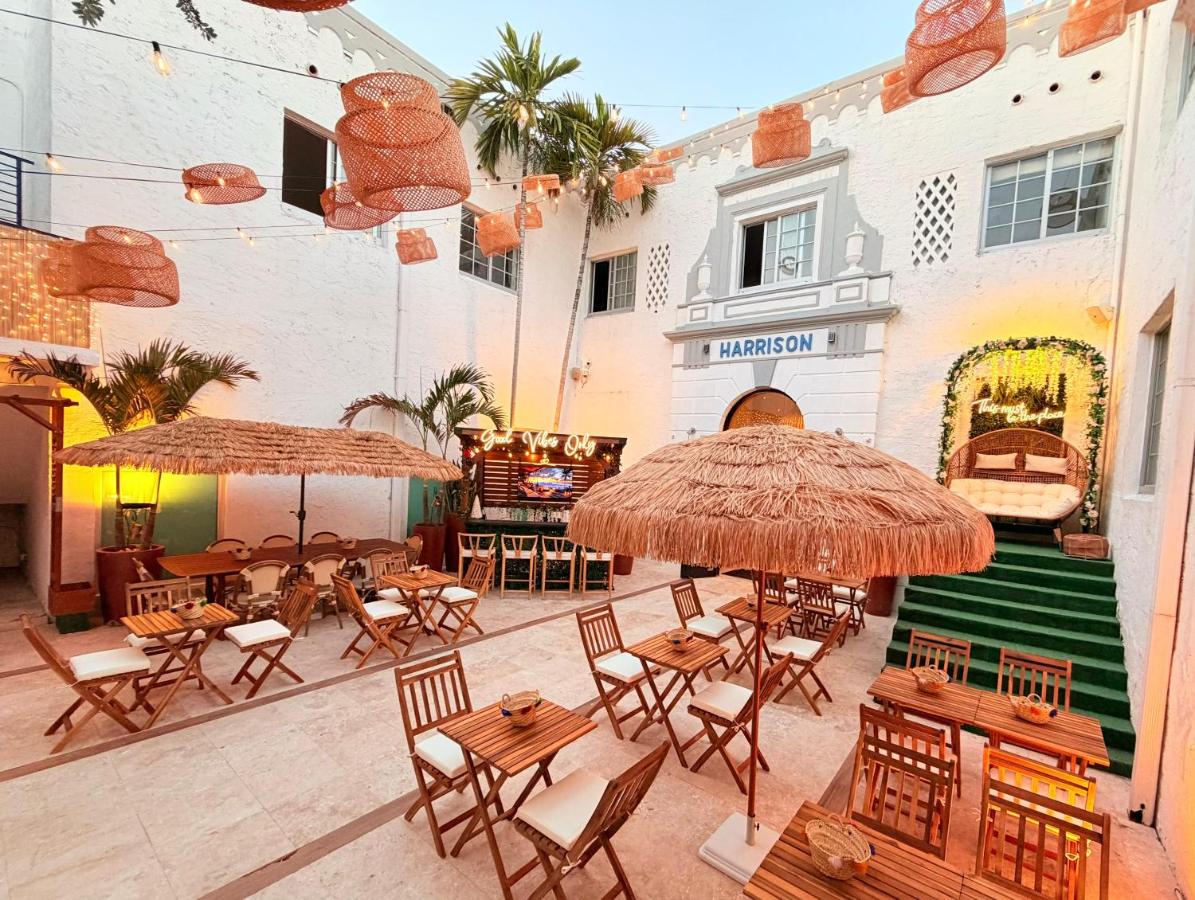 Hotel Harrisson By Renzi On the Beach - 3