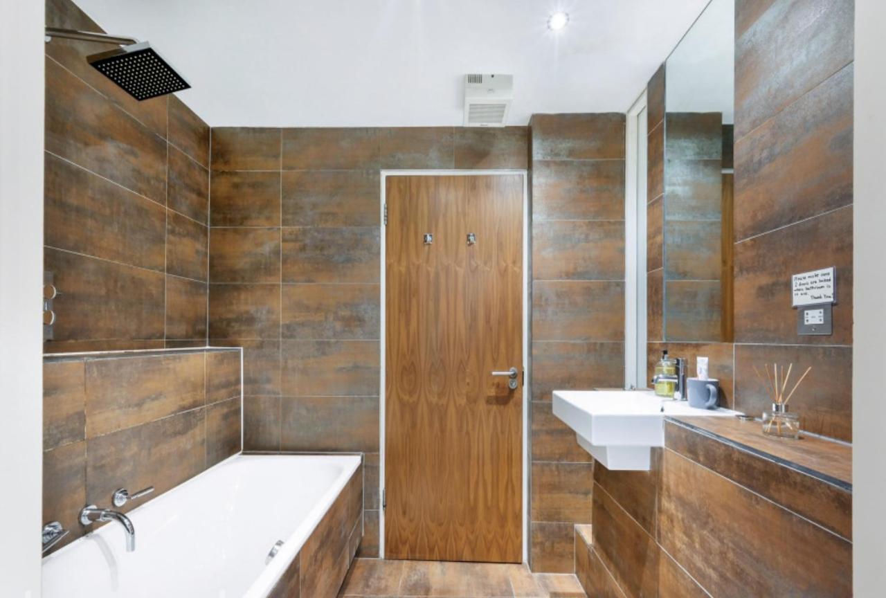 Cozy 1BR for 4 at London Bridge - 2