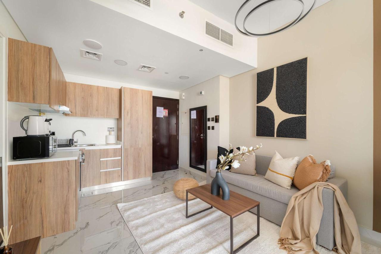 Silkhaus Vacation Homes Upscale 1BR in Maryah Island Nearby Canal - 2