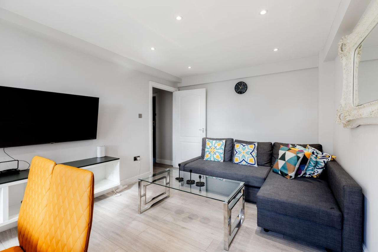 Two Bedroom Apartment near Hyde Park and Oxford Street