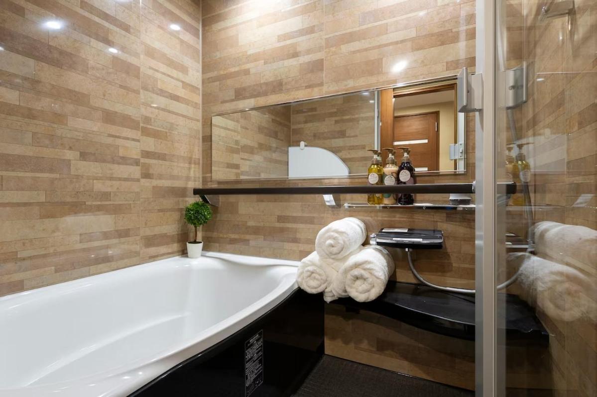 Super Lux new 2 bedroom Suite Mboa Center Tokyo Max 6 - 2