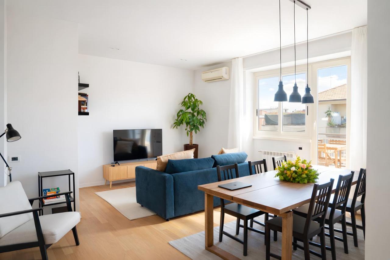 Sunny Monteverde Apartment - Near Trastevere by RHR