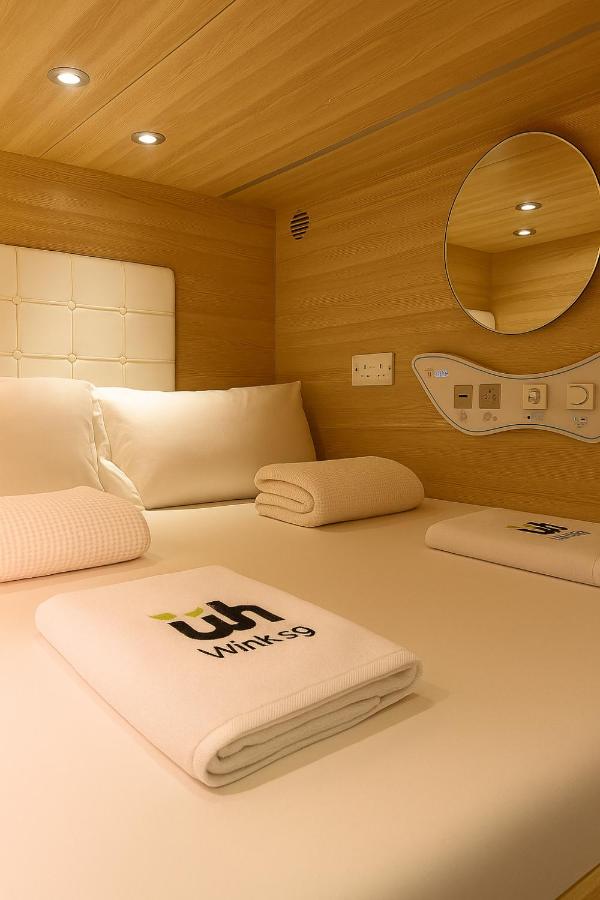 Wink at Upper Cross Street - 3