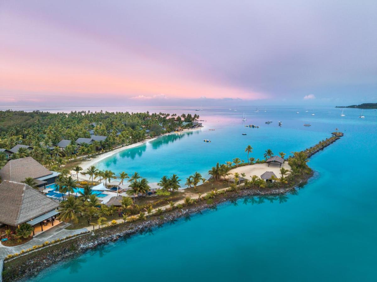 Plantation Island Resort