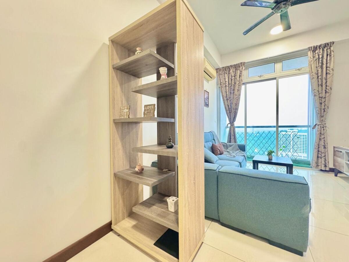 Paragon Residence Danga Bay by Luxecocoo - 3