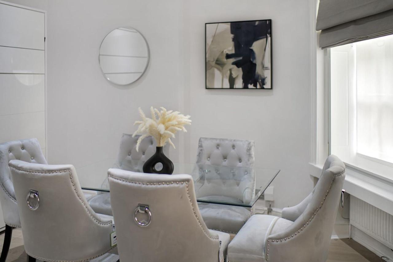 Hyde Park 2 Bed Apt - 2