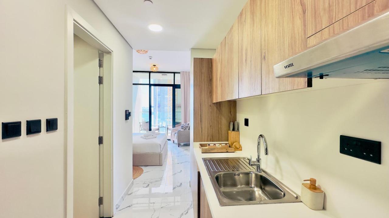 Bright Modern Studio Vista Al Maryah - 5