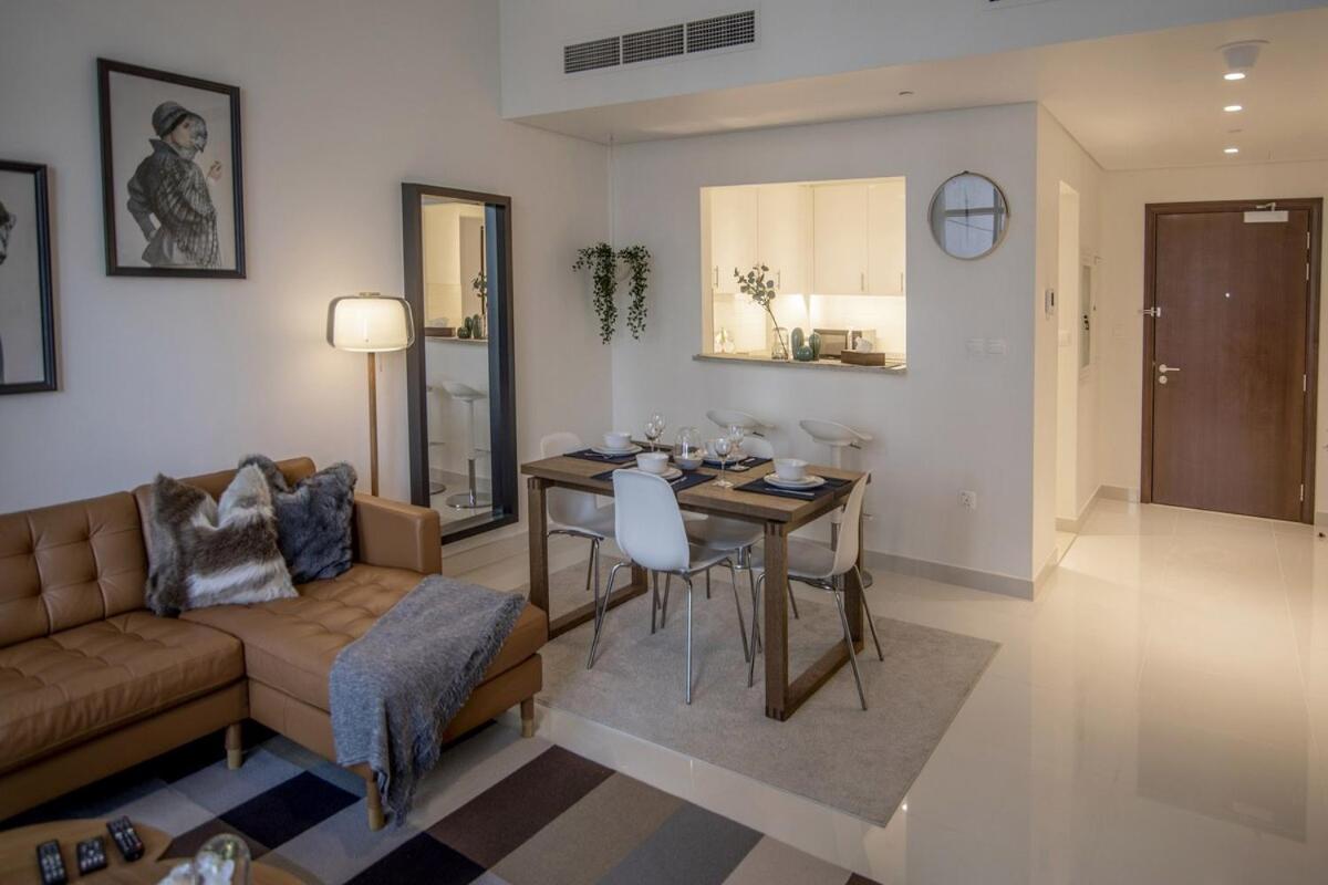 Elegant Apt With Balcony Minutes from Burj Khalifa - 2