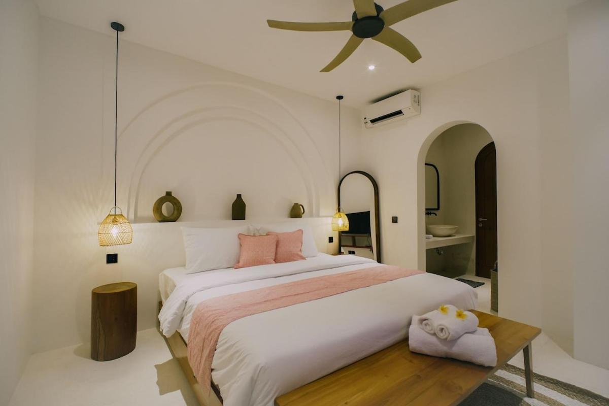 Villa Arita - 2BDR Central Canggu quiet luxury! - 2