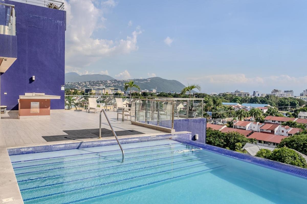 20 South Apts with pool in Kingston - 4