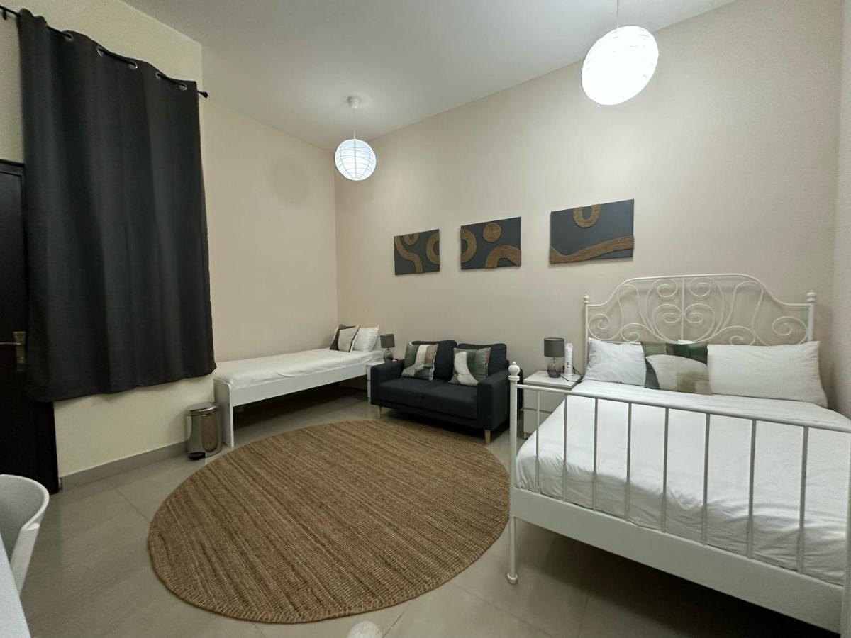 Near Abu Dhabi Airport and Masdar City - 2