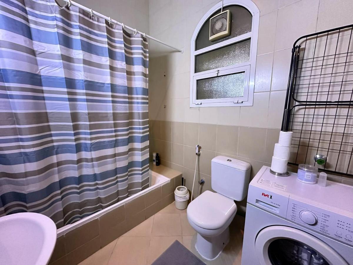 Near Abu Dhabi Airport and Masdar City - 3