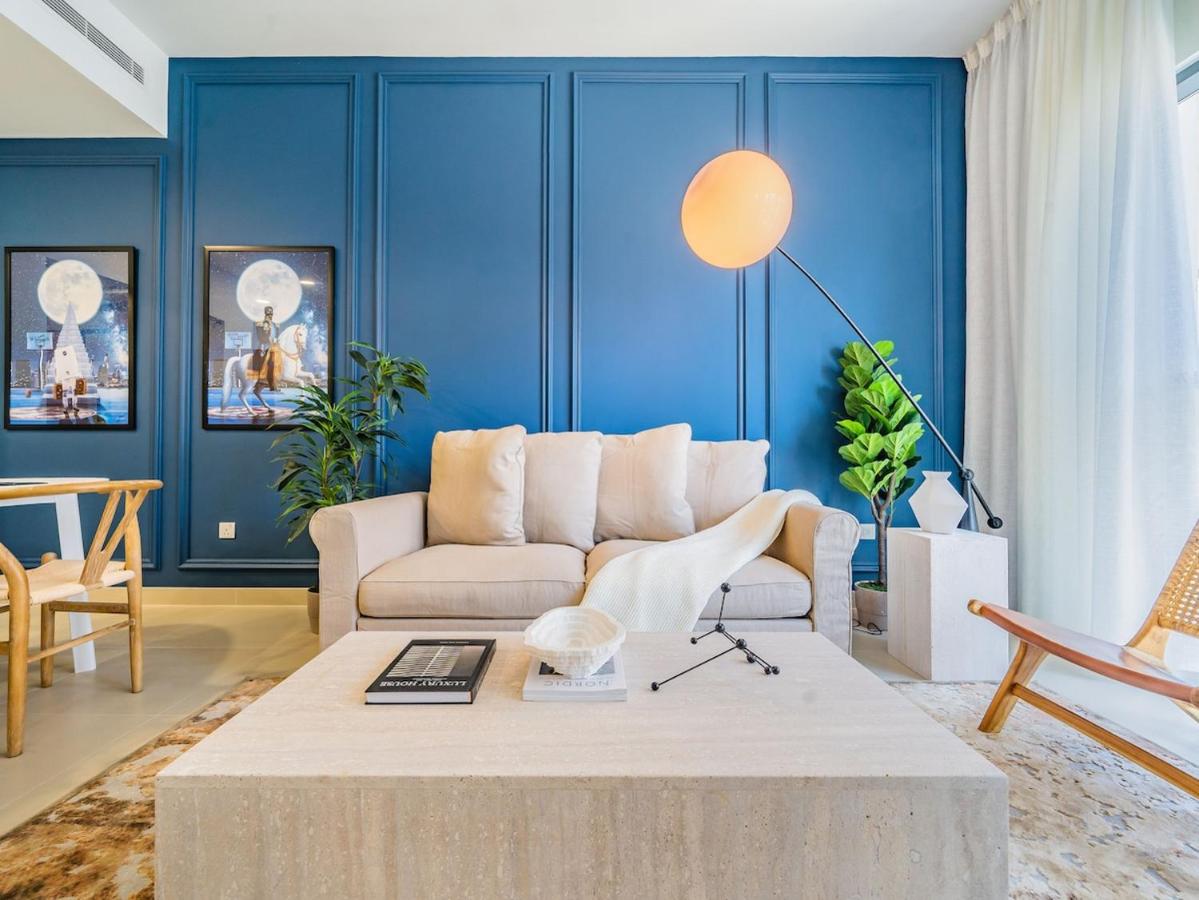 Chic Getaway with Balcony & Burj Khalifa View - 4