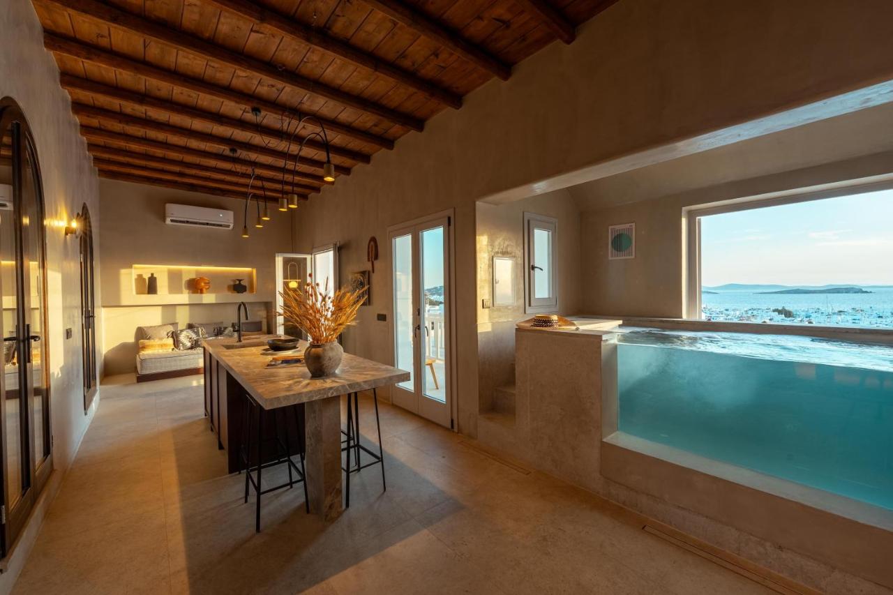 Legends in Town, by Mykonos High - 2