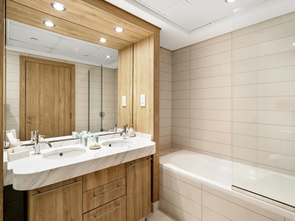 Royal Vista - Luxury 2BR Apartment at Burj Views Tower A - Downtown - 3