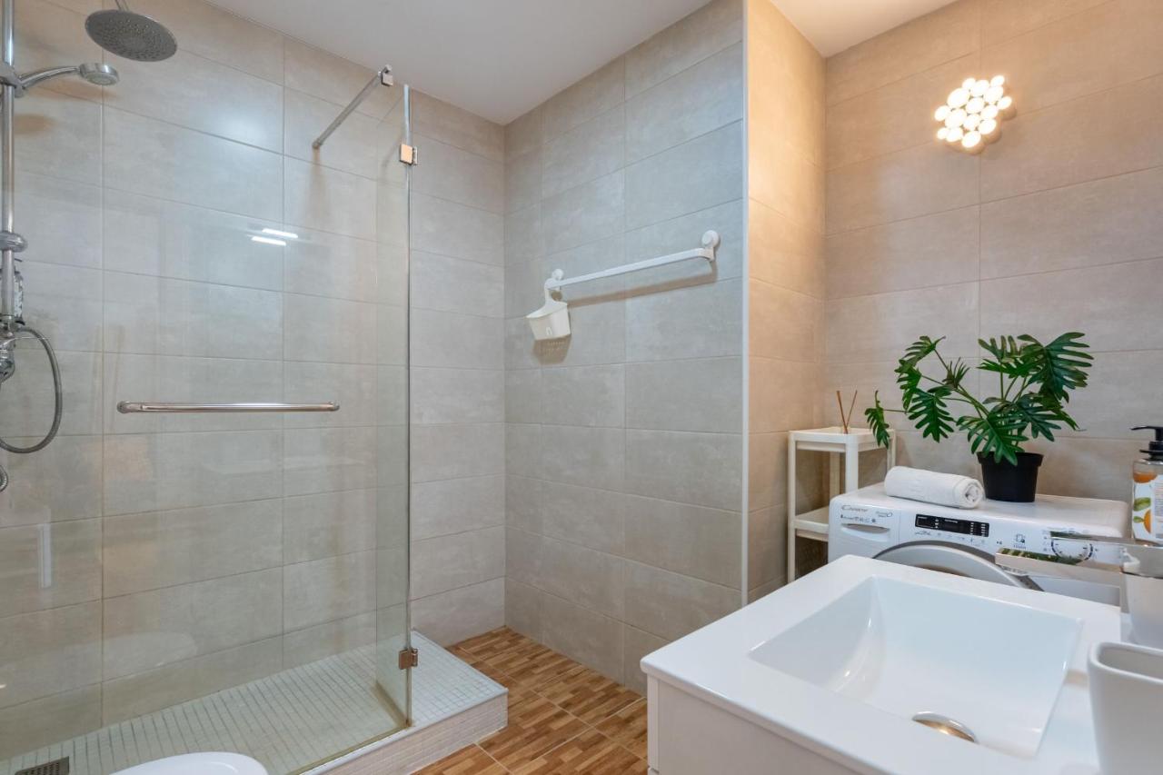 Praia da Rocha Apartment by LovelyStay - 3