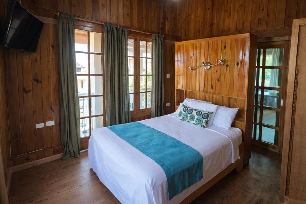 Hotel Neptuno Refugio - 2