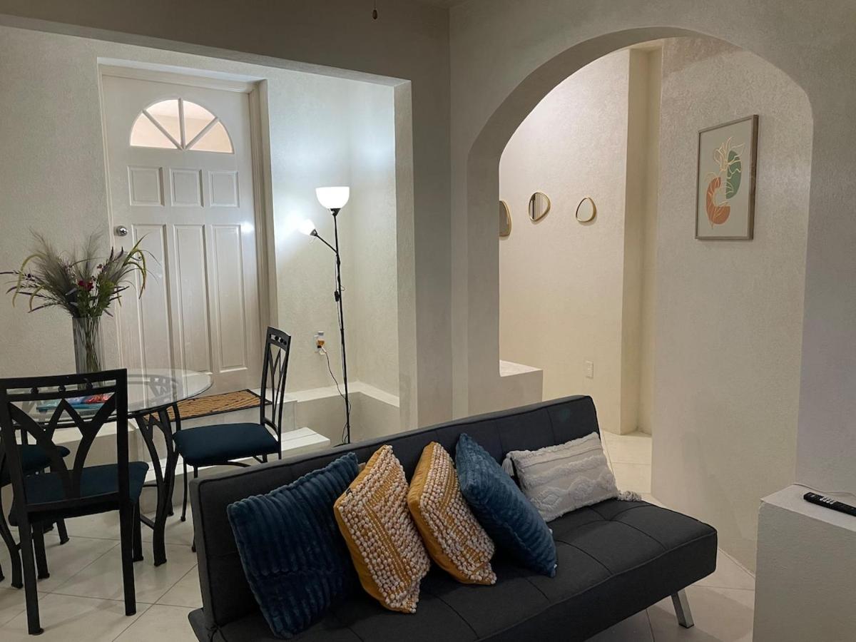 Cozy holiday flat near Crystal Cove beach