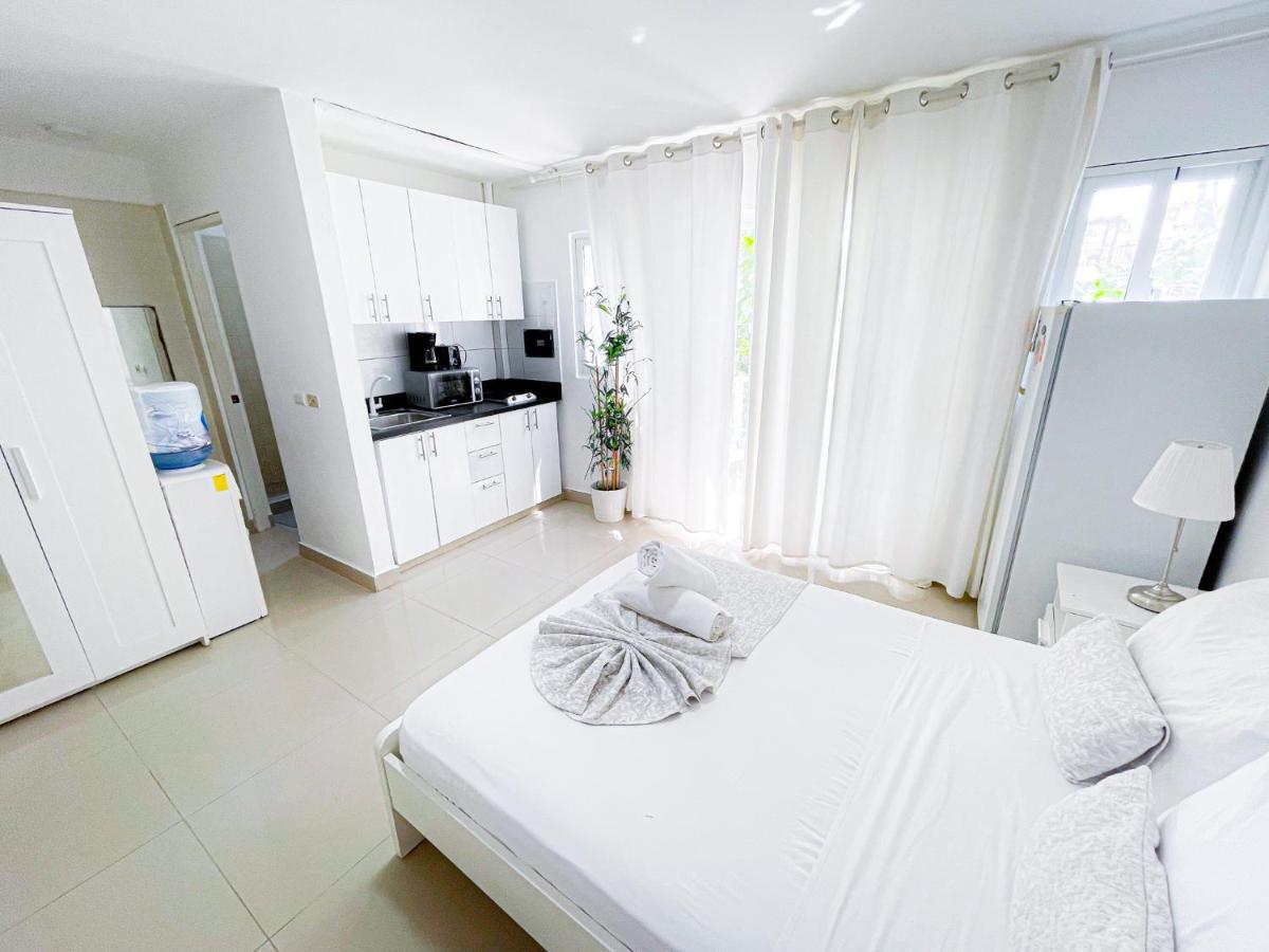 TROPICANA DELUXE Suites and Studios APART HOTEL BEACH Club & SPA - 3