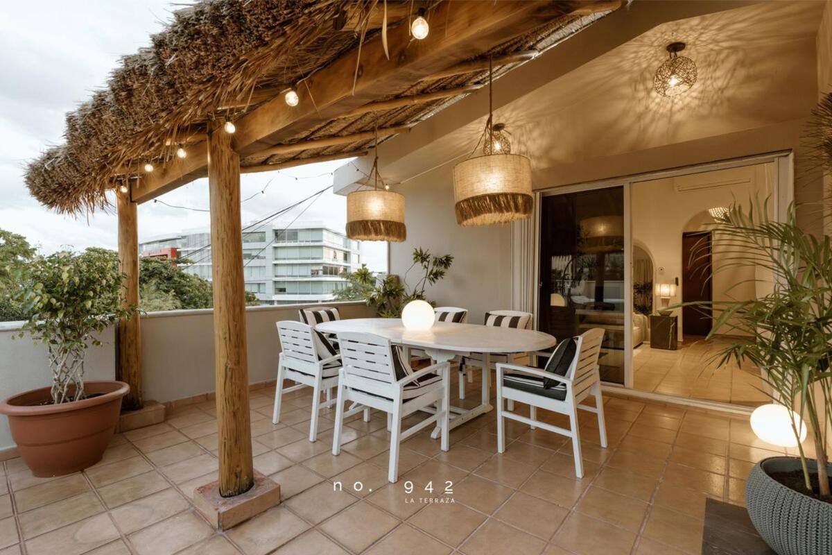 Design 3BR Penthouse with Private Terrace Jacuzzi - 4