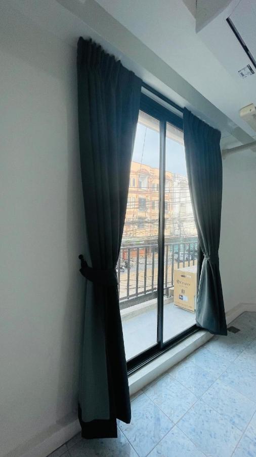 Very budget 1 bedroom for sleep and a lot of space to stay - 3