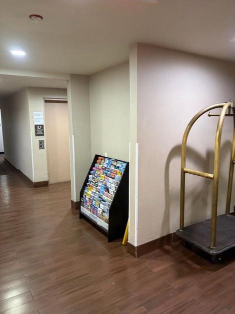 Sky Harbor Airport Inn — photo 24