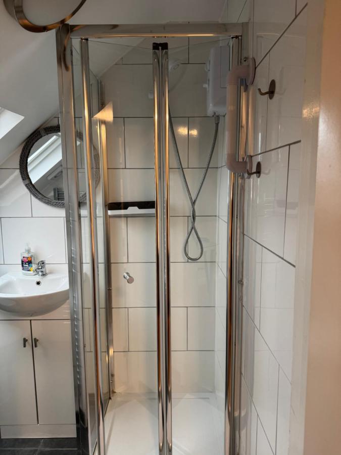 Kensal Lodge 2 Guest House - 3