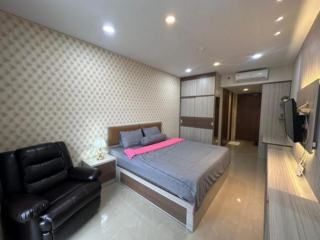 Thamrin Batam Getaway City view with Balcony - 5