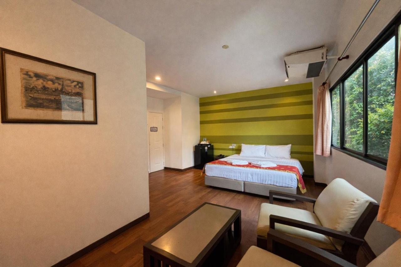 Woraburi Sukhumvit Hotel - 2