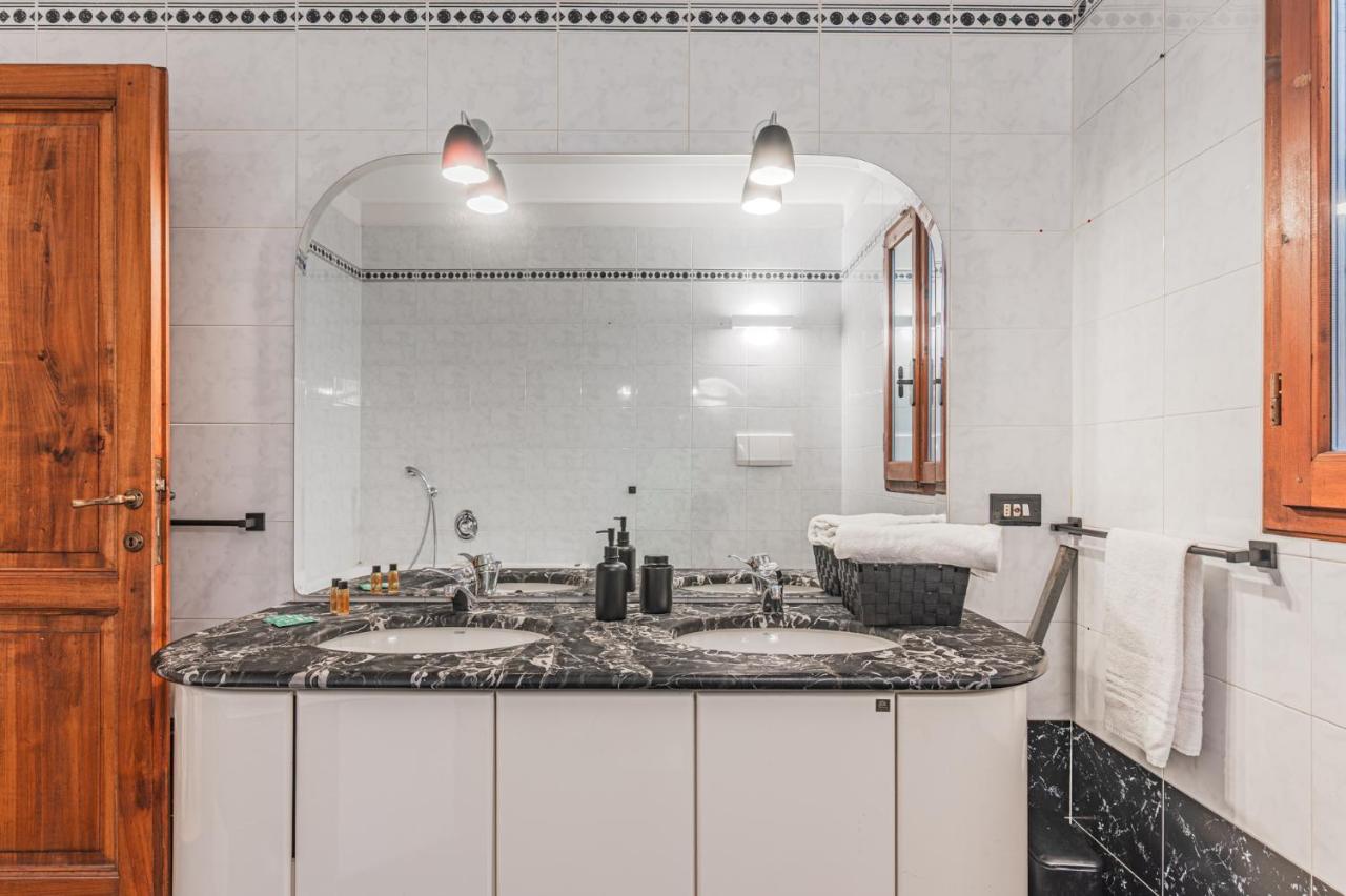 Pistacchio House-Spacious home with private patio - 3