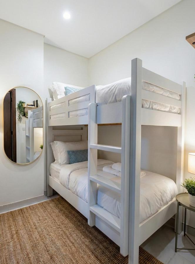 Ultimate Stay - Avani Palm Burj-AlArab View from the pool - 5