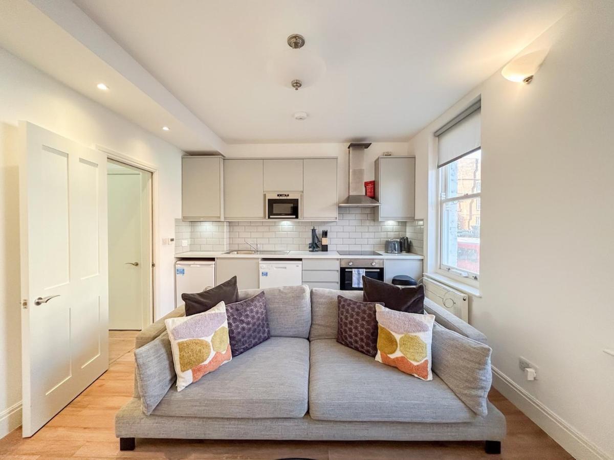 Stylish Camden Apartment C8 - 4