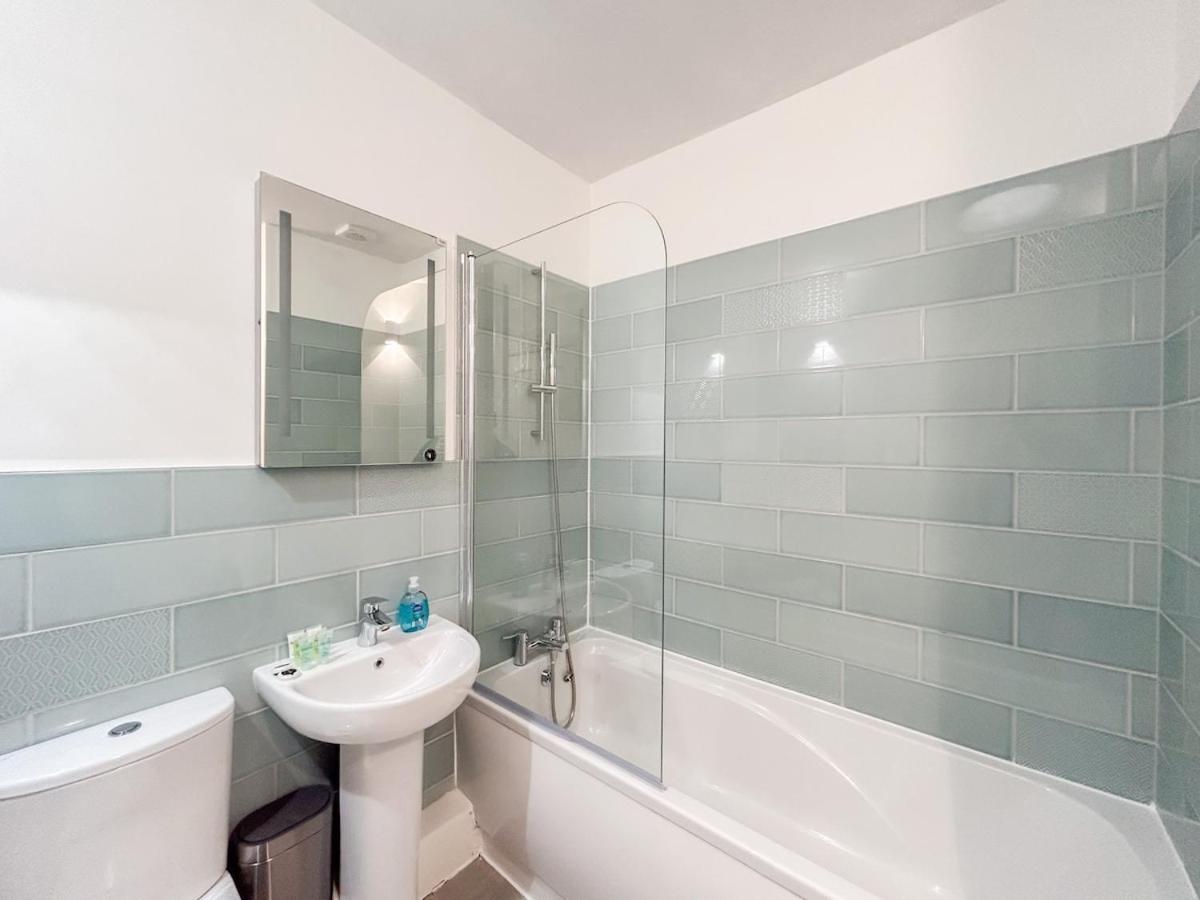 Stylish Camden Apartment C8 - 3