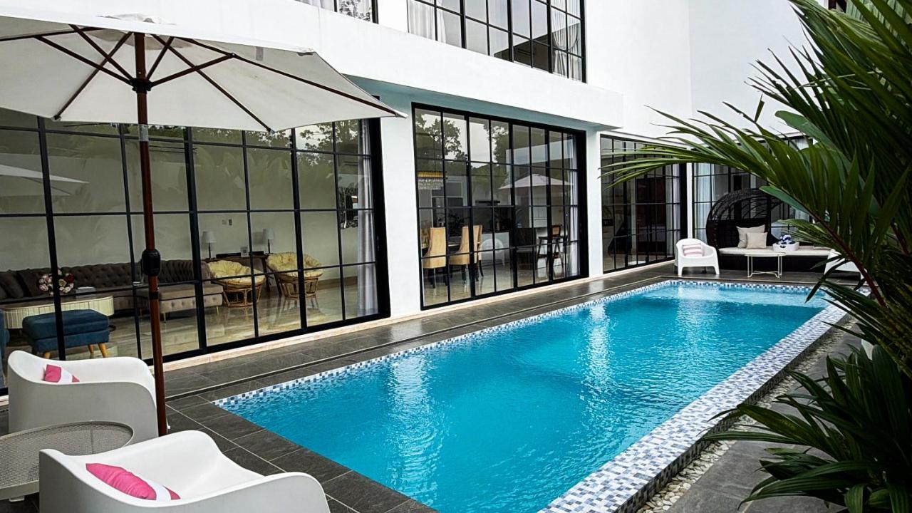 The W House, Luxury Villa 5 minutes from the beach - 3