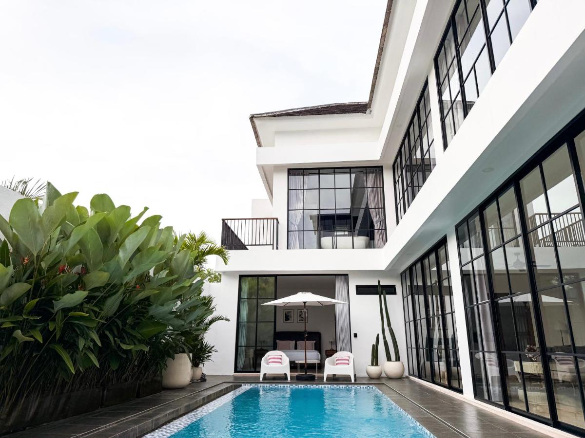 The W House, Luxury Villa 5 minutes from the beach - 2