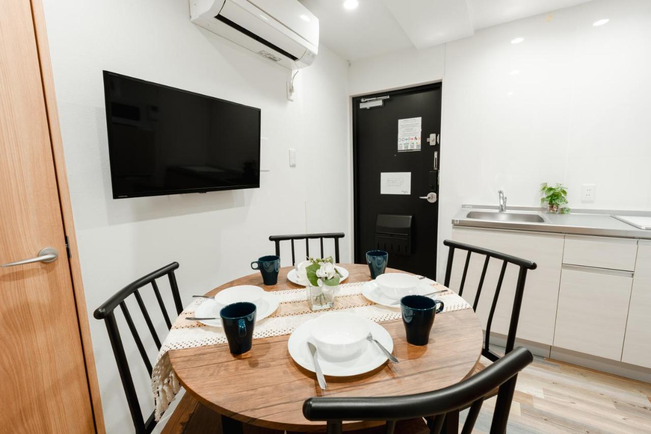 BM82 Elizabeth Garden 3 - 3