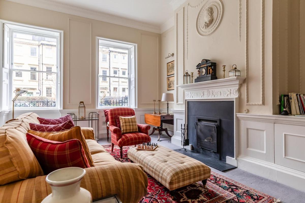 Catharine Place - Elegant Central 1-Bed Gem with Private Garden - 3