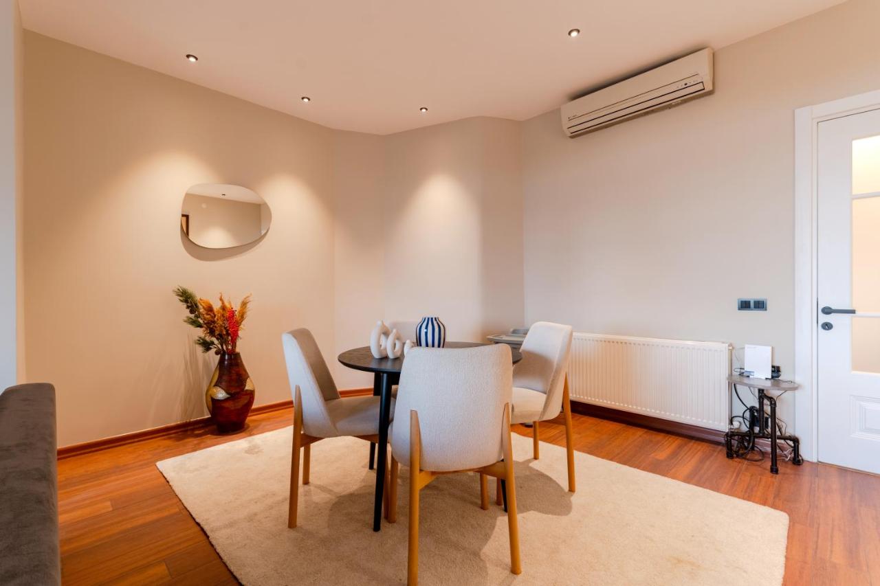 Two-Bedroom Family Suite in Managed Aparthotel - Galata Tower View with Elevator - 4