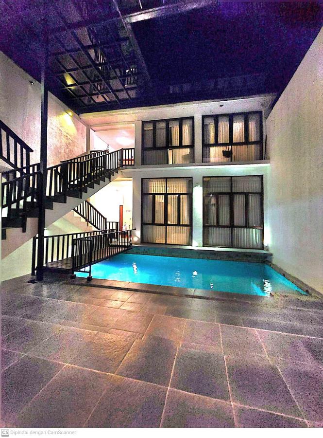 Spacious 5 Bedroom Private Pool Villa in Jimbaran, Accomodating up to 22 Guests - 4