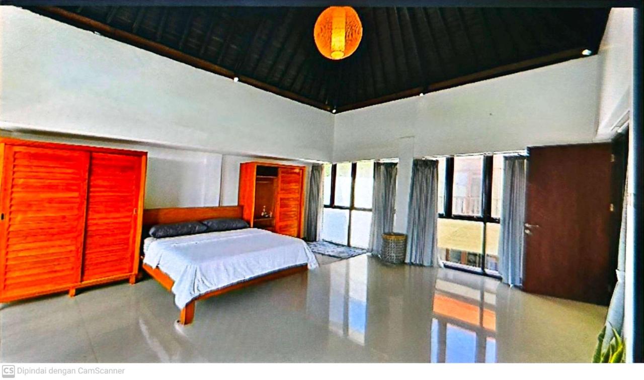 Spacious 5 Bedroom Private Pool Villa in Jimbaran, Accomodating up to 22 Guests - 2