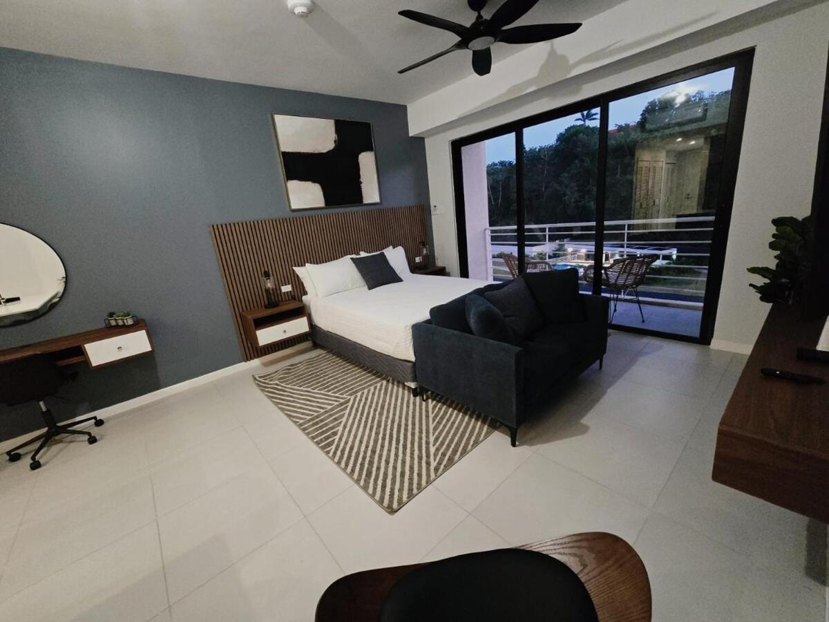 Ultra Modern Super Studio