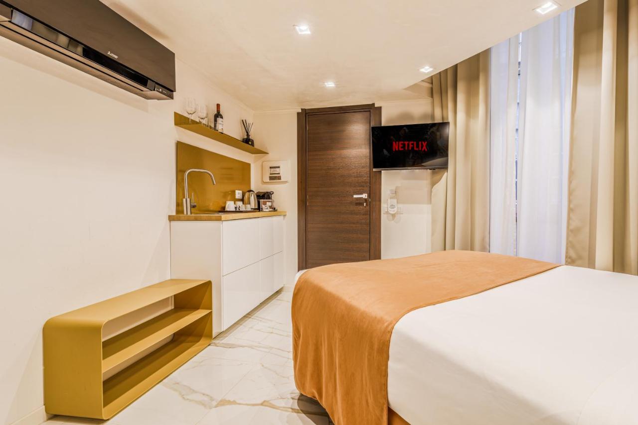 Home at Rome Luxury Navona Suites - 4