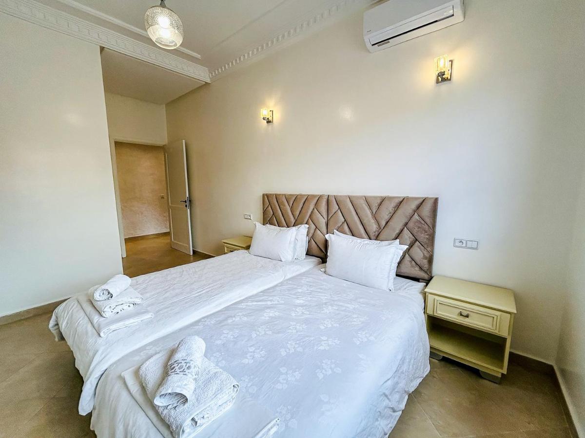 Spacious Apartment 102m2 3 Bedrooms 2 Bathrooms 8 Guests Elevator Self Check in - 2