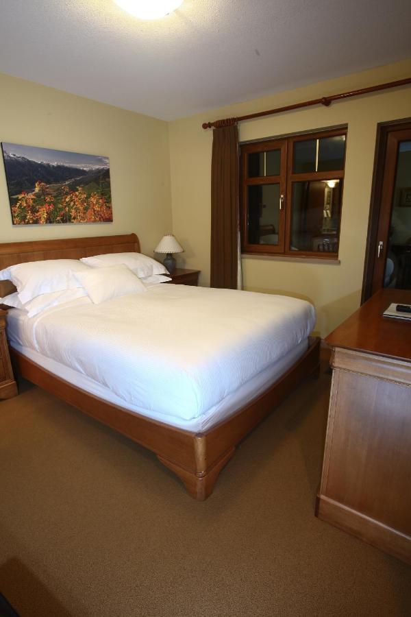 Whistler Alpine Chalet Retreat & Wellness photo