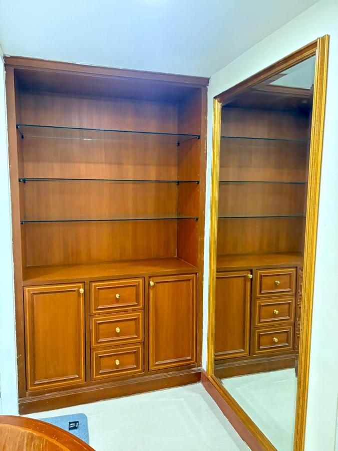 Fully Furnished Omni Tower Apartments Nana - Sukhumvit soi 4 - 5