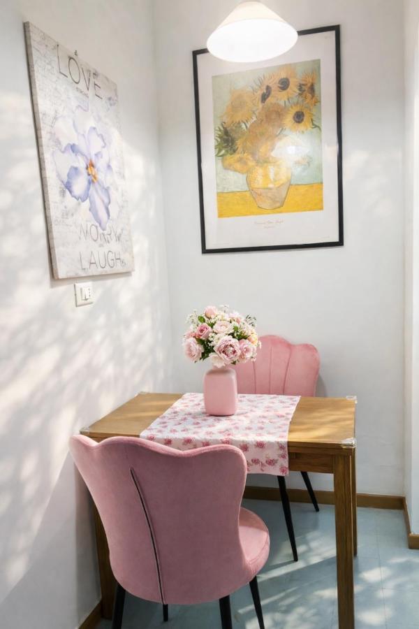 Colosseum historical apartment in 1800