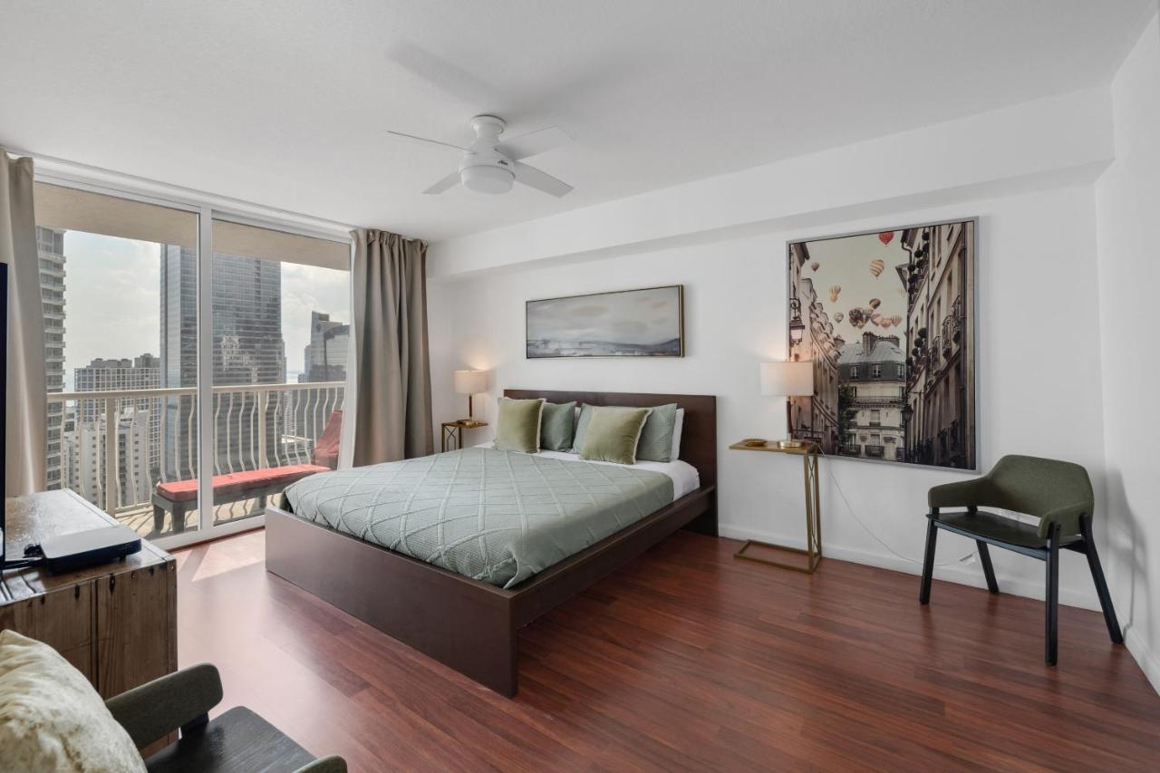 Brickell Apt with Bay Views, Pool, Free Parking - 2