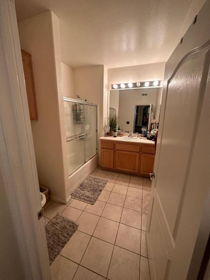 Spacious 1B 1B Pool View Loft Apartment in Marina Del Rey - 3