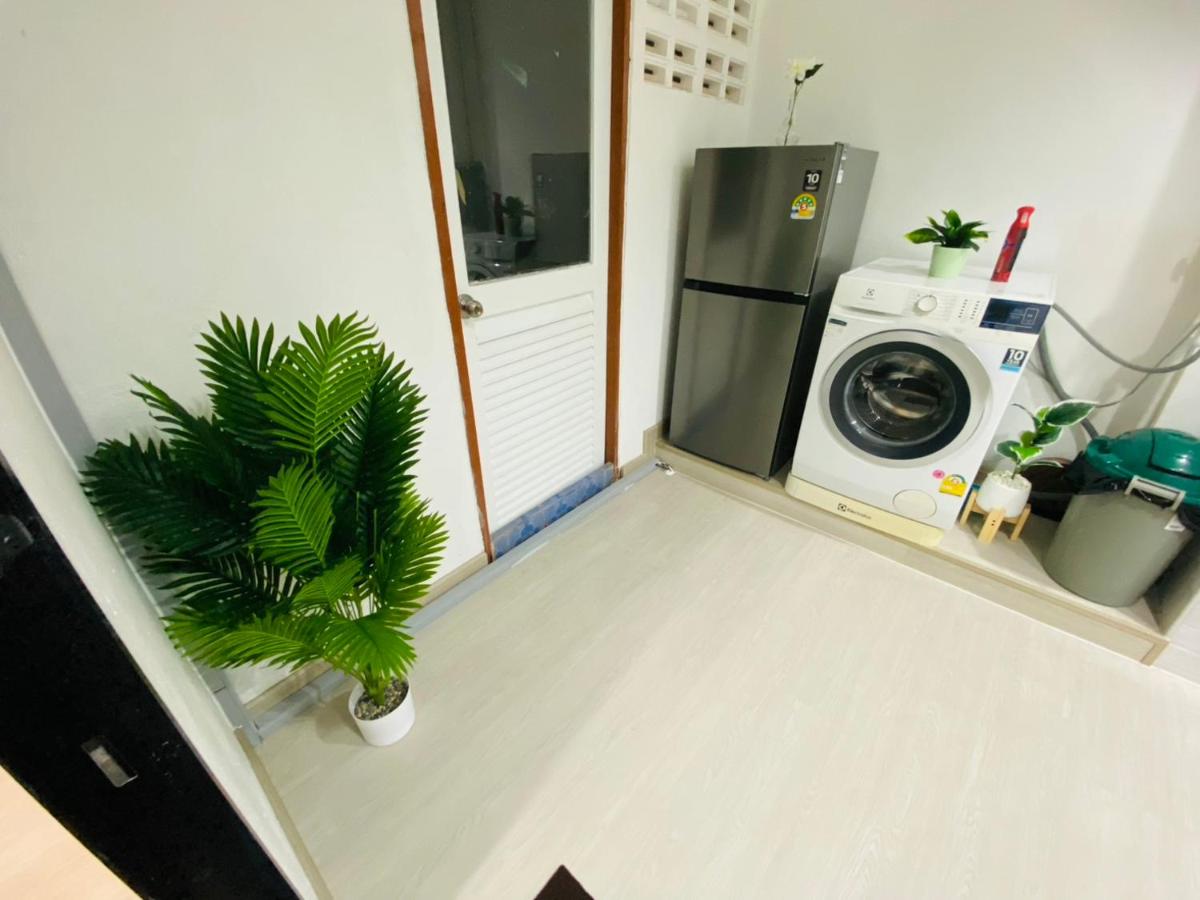 Cozy Nest Near Downtown - 3